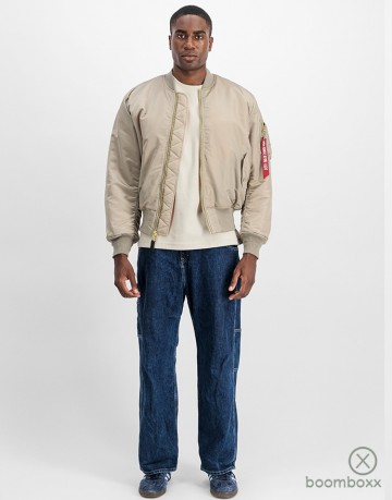 Alpha industries ma 1 heritage bomber jacket vintage sand 100101 679 fotoshoot 7