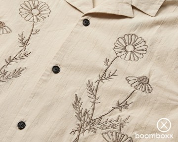 Anerkjendt akleo big flower shirt feather gray 901809 0536 zoom front 2