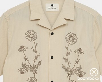 Anerkjendt akleo big flower shirt feather gray 901809 0536 zoom front