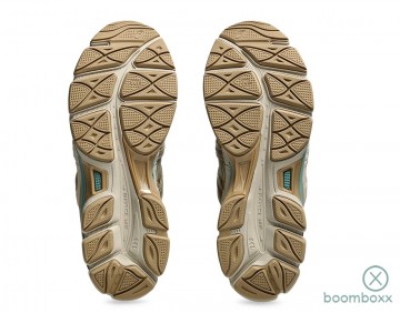 Asics gel nyc utility olive grey pepper 1203a558 300 sneaker outsole