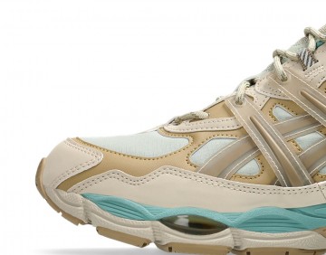 Asics gel nyc utility olive grey pepper 1203a558 300 sneaker zoom 1