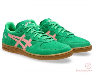 Asics skyhand og cilantro grapefruit 1203452 300 sneaker pair