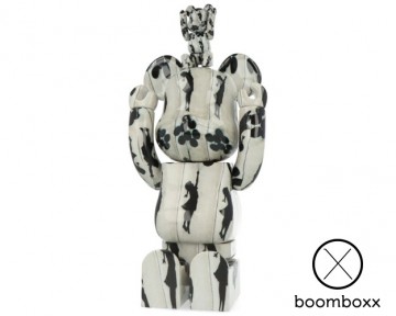 Bearbrick flying balloons girl banksy mt400100bbbanksy sitting