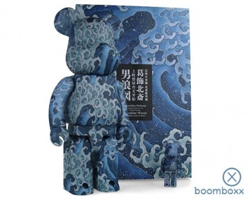 Bearbrick katsushika hokusai masculine waves 400 full met doos