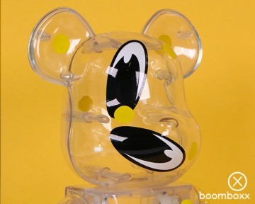 Bearbrick sr a 2nd ver by samuel ross 400 and 100 artist impression 3