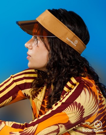 Boomboxx zonneklep bruin bmbxx sunvsr01 fotoshoot 2