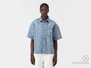 Carhartt wip women snake lovilia shirt snake camo i0370223r33503 fotoshoot