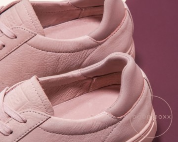 Clae bradley light pink leather cla01297 photoshoot 2