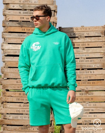 Comfort club celestial cloud hoodie leaf green cc 53006 505 fotoshoot 2