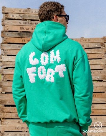 Comfort club celestial cloud hoodie leaf green cc 53006 505 fotoshoot