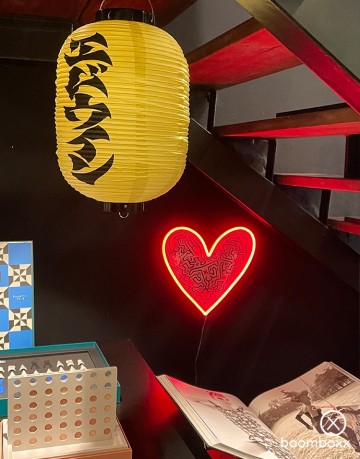 Edwin lantern yellow i035120300006 fotoshoot