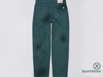 Edwin tyrell pant emerald overdyed blue i034923019p achterkant