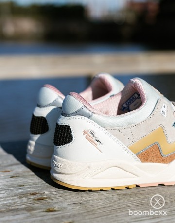 Karhu aria 95 lily white curry f803103 sneaker photoshoot 5