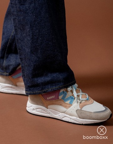 Karhu fusion 2 silver lining milky blue f804189 sneaker fotoshoot