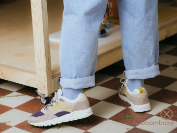 Karhu fusion 2 warm taup mango mint flower pack f804200 fotoshoot 4