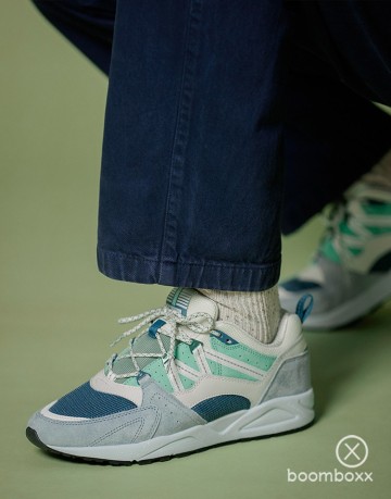 Karhu fusion 20 pearl blue bright white f804186 sneaker fotoshoot 2