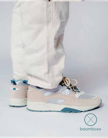 Karhu fusion 20 rainy day dawn blue f804147 sneaker photoshoot 2