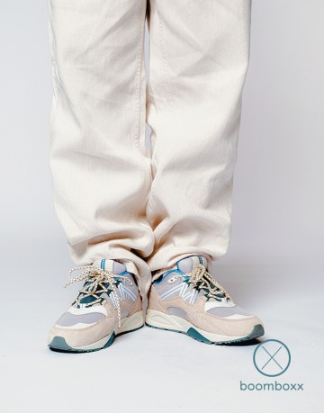 Karhu fusion 20 rainy day dawn blue f804147 sneaker photoshoot