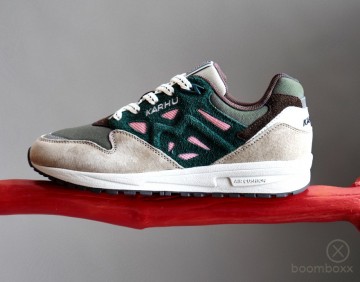 Karhu legacy 96 abbey stone rain forest f806074 fotoshoot