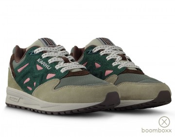 Karhu legacy 96 abbey stone rain forest f806074 sneaker pair