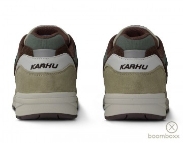 Karhu legacy 96 abbey stone rain forest f806074 sneakerbackside