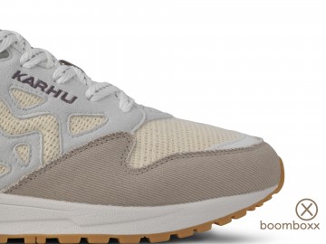 Karhu legacy 96 atmosphere asparagus f806091 zoom 1