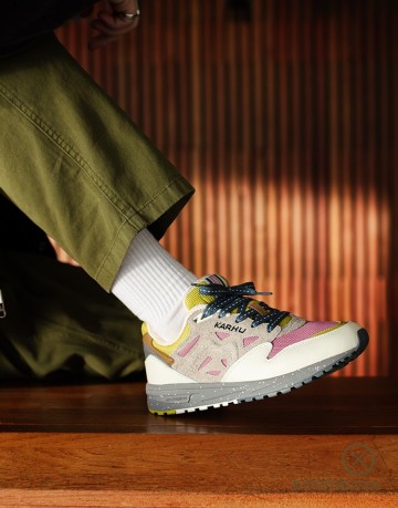 Karhu legacy 96 lily white lilas f806071 sneaker photoshoot 4