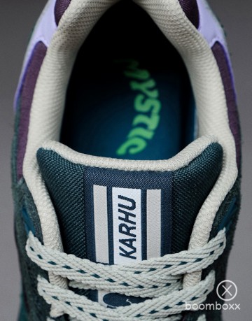 Karhu legacy 96 rain forest plum perfect f806072 sneaker fotoshoot 2