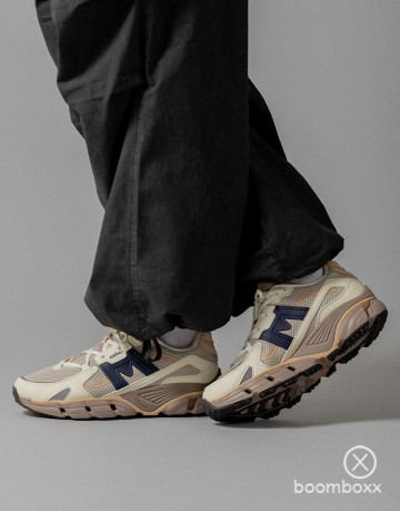 Karhu super fulcrum solitary star   navai academy f860012 sneaker fotoshoot