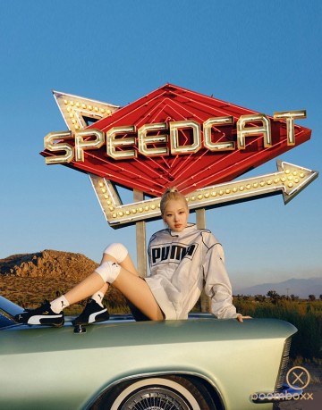 Puma speedcat og black white 39884601 sneaker fotoshoot 2