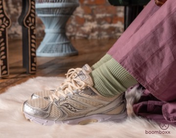 Saucony ride millennium cream silver s60812 2 sneaker fotoshoot 2