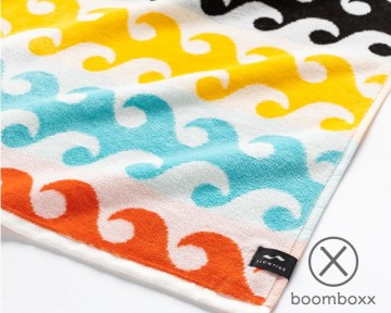 Slowtide out the back towel st337 zoom