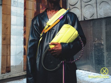 Topologie bottle sacoche large canary yellow matt coated tp wba bsl cay 27 fotoshoot 2