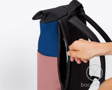 Ucon acrobatics hajo mini lotus royal blue dark rose 309002268823 photoshoot 1