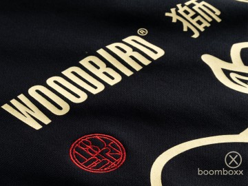 Woodbird wbcane lion crew black 2616 600 backprint liggend