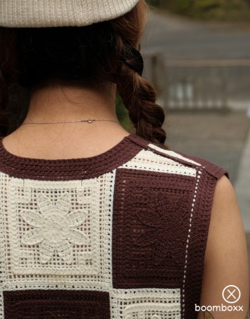 Woodbird wblau crochet vest brown off white 2515 807 fotoshoot