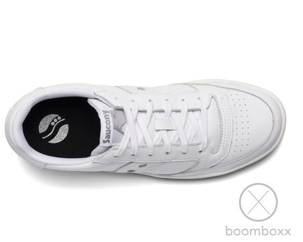 Saucony baby jazz court hot sale sneaker